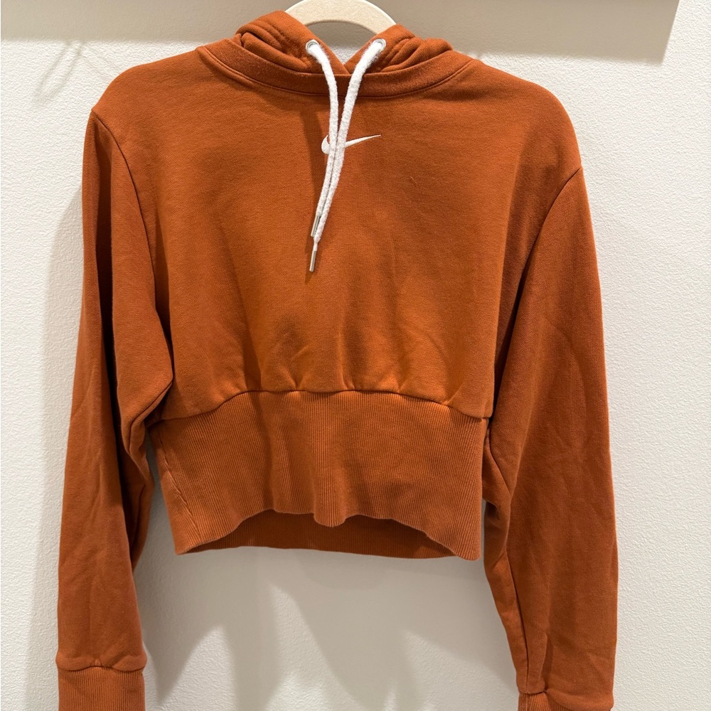 Nike Icon Clash Women's Orange Cropped Hoodie